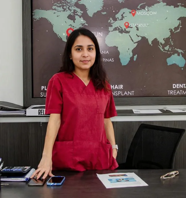 Hair transplant doctor in Turkey clinic office
